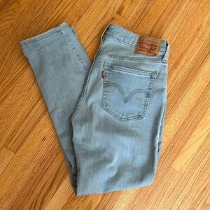 Levi’s women’s sz 27 Boyfriend